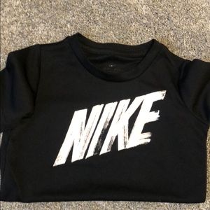 Boy’s nike dri-fit T-shirt